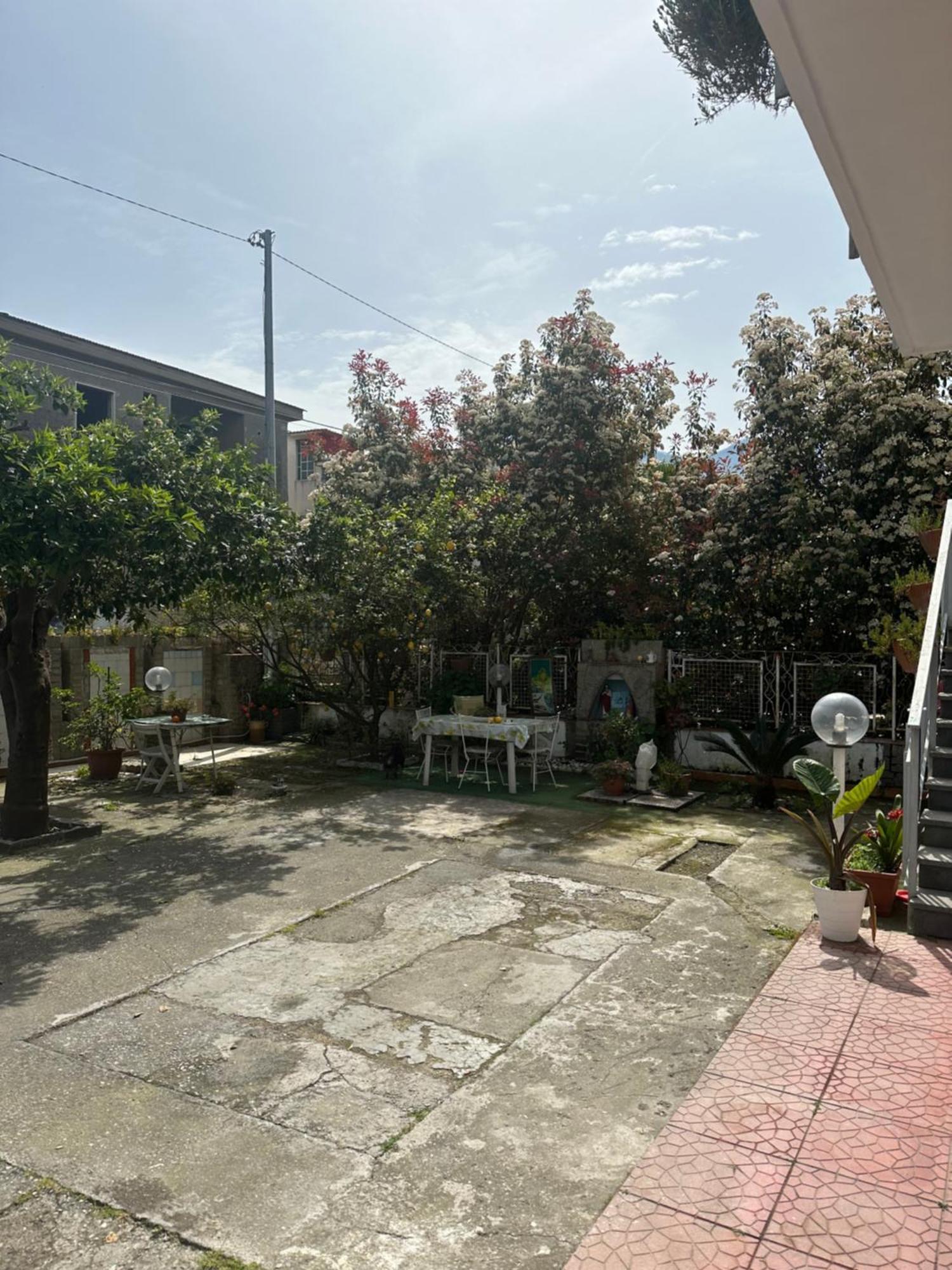 In Famiglia Apartment And Rooms For Pompei, Amalfi, Sorrento And Salerno Sant'Egidio del Monte Albino 外观 照片